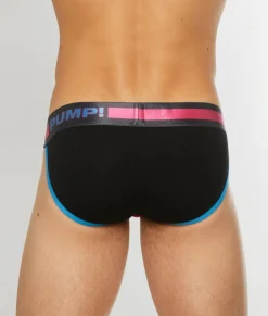 Briefs<PUMP! Play Brief