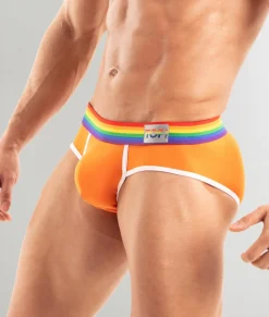 Briefs<TOF Paris Pride Brief