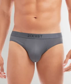 Briefs<2(X)IST Sliq Brief