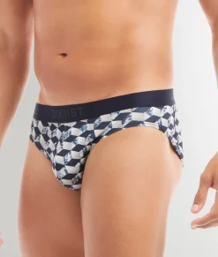 Briefs<2(X)IST Sliq Brief